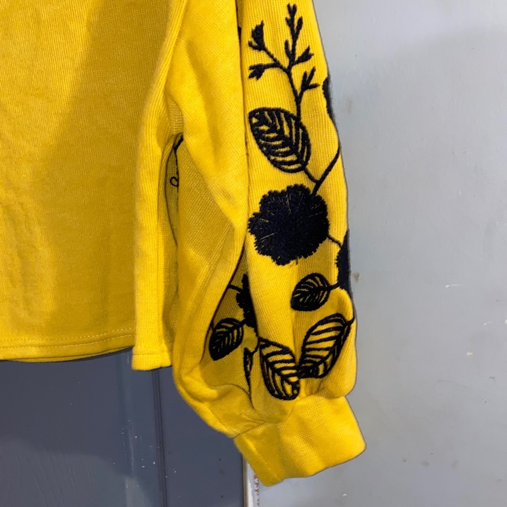 Yellow Floral Embroidered Women's Blouse - Picture 3 of 4